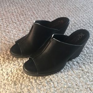 Black Leather Korks by Kork Ease